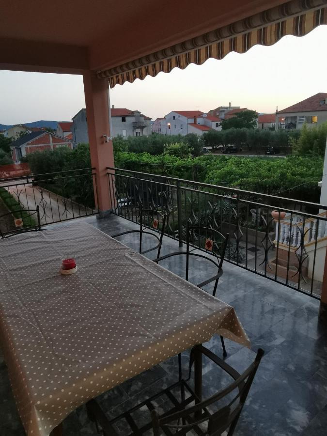 Apartman Lucija Apartment Biograd Na Moru Exterior foto